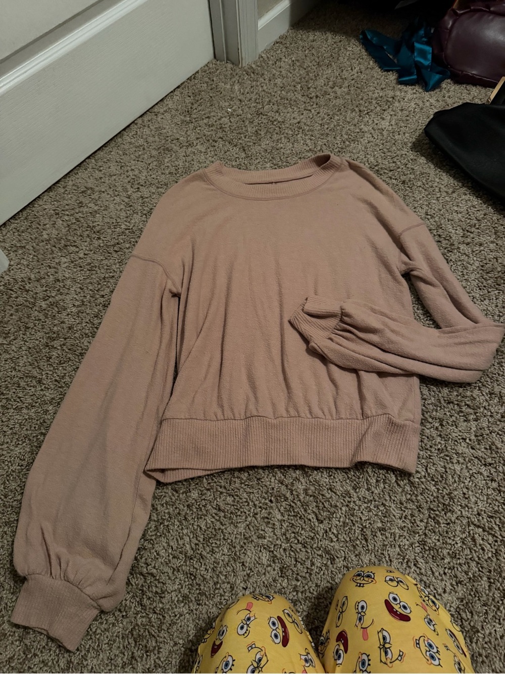 Relaxed Crewneck Sweatshirt in Dusty Mauve